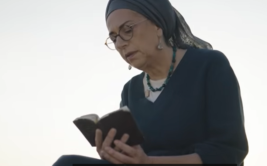 אור חוזר | מסע האמונה של דיצה אור, אמו של פדוי השבי אבינתן